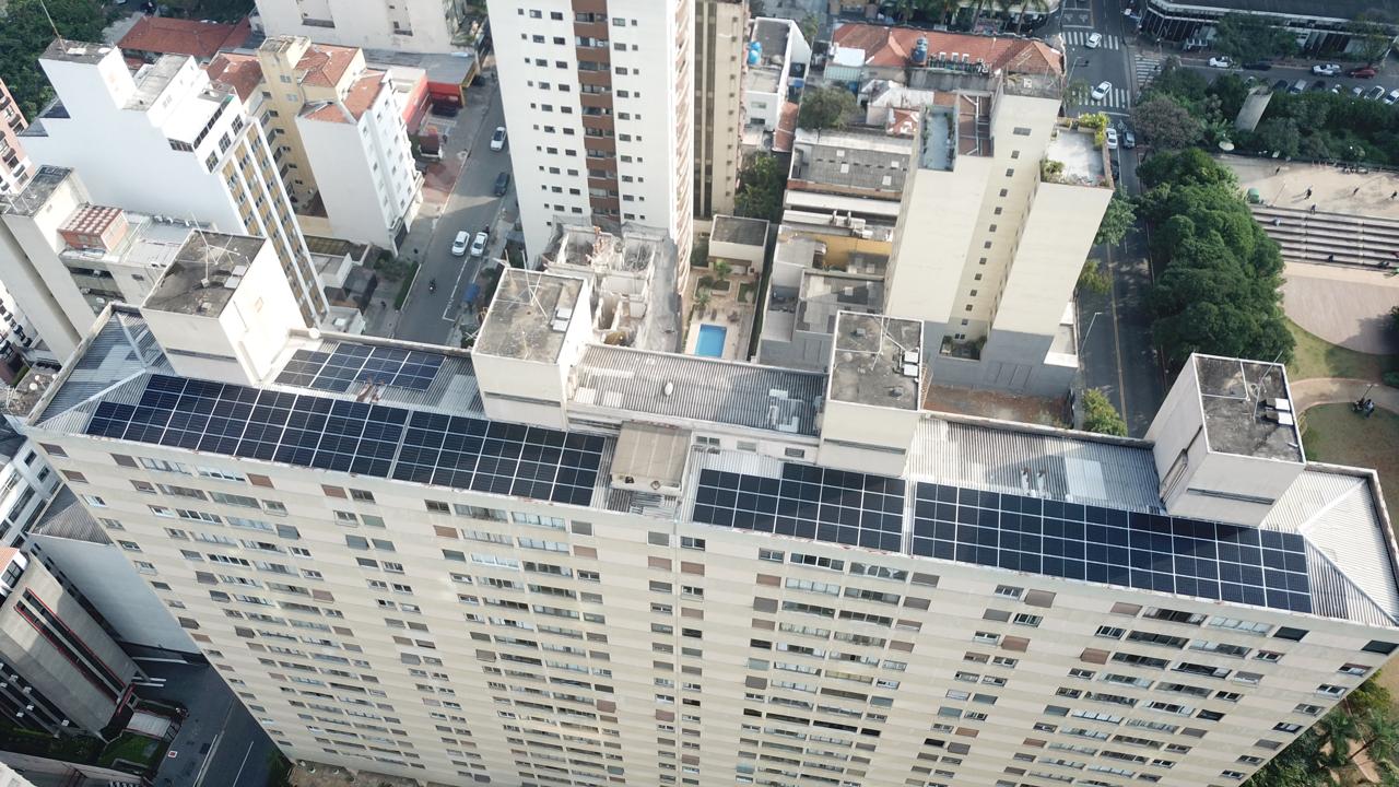 Case Raytech: Condomínio Rio São Lourenço, sistema de 74,30 kWp em São Paulo - SP