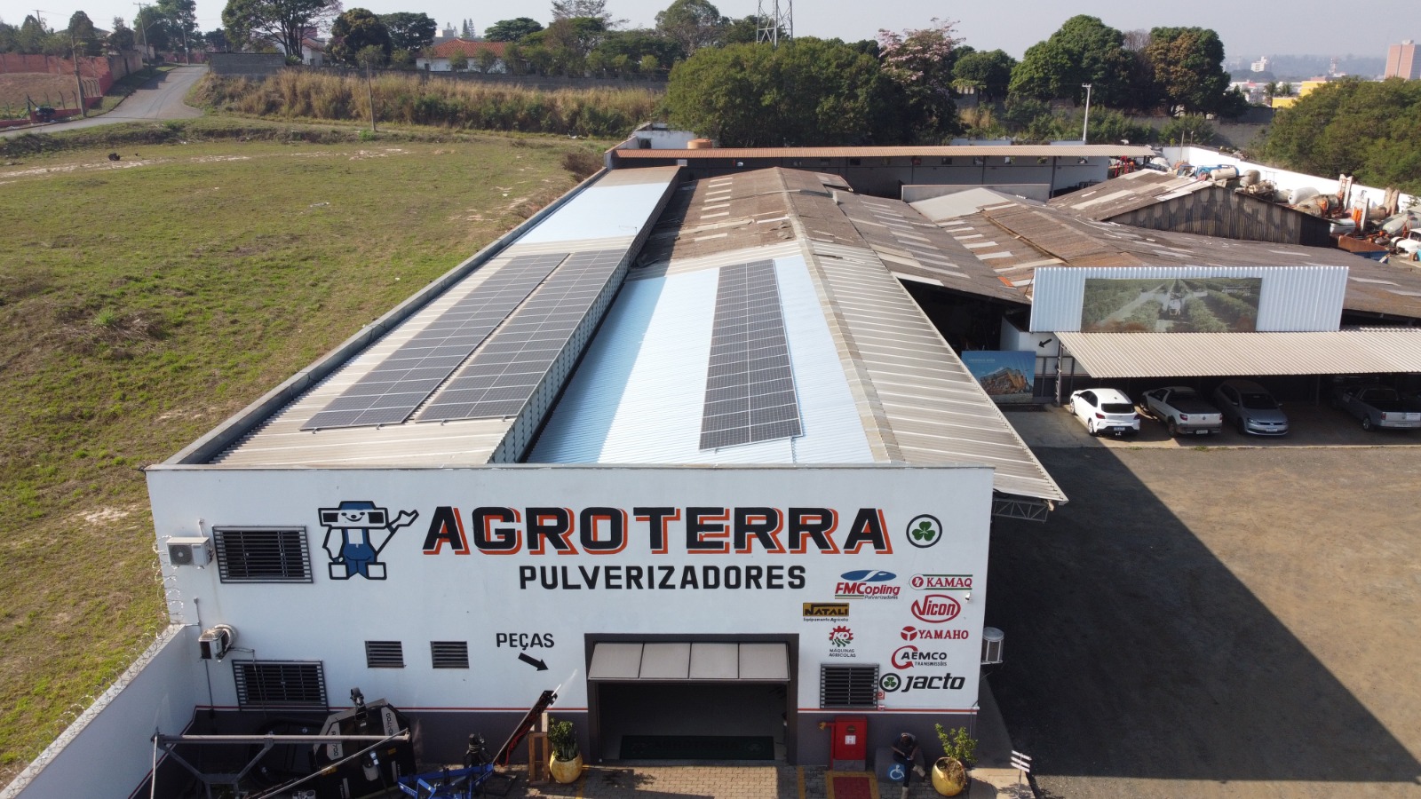 Case Raytech: Agroterra Pulverizadores, sistema de 33 kWp em Araras - SP